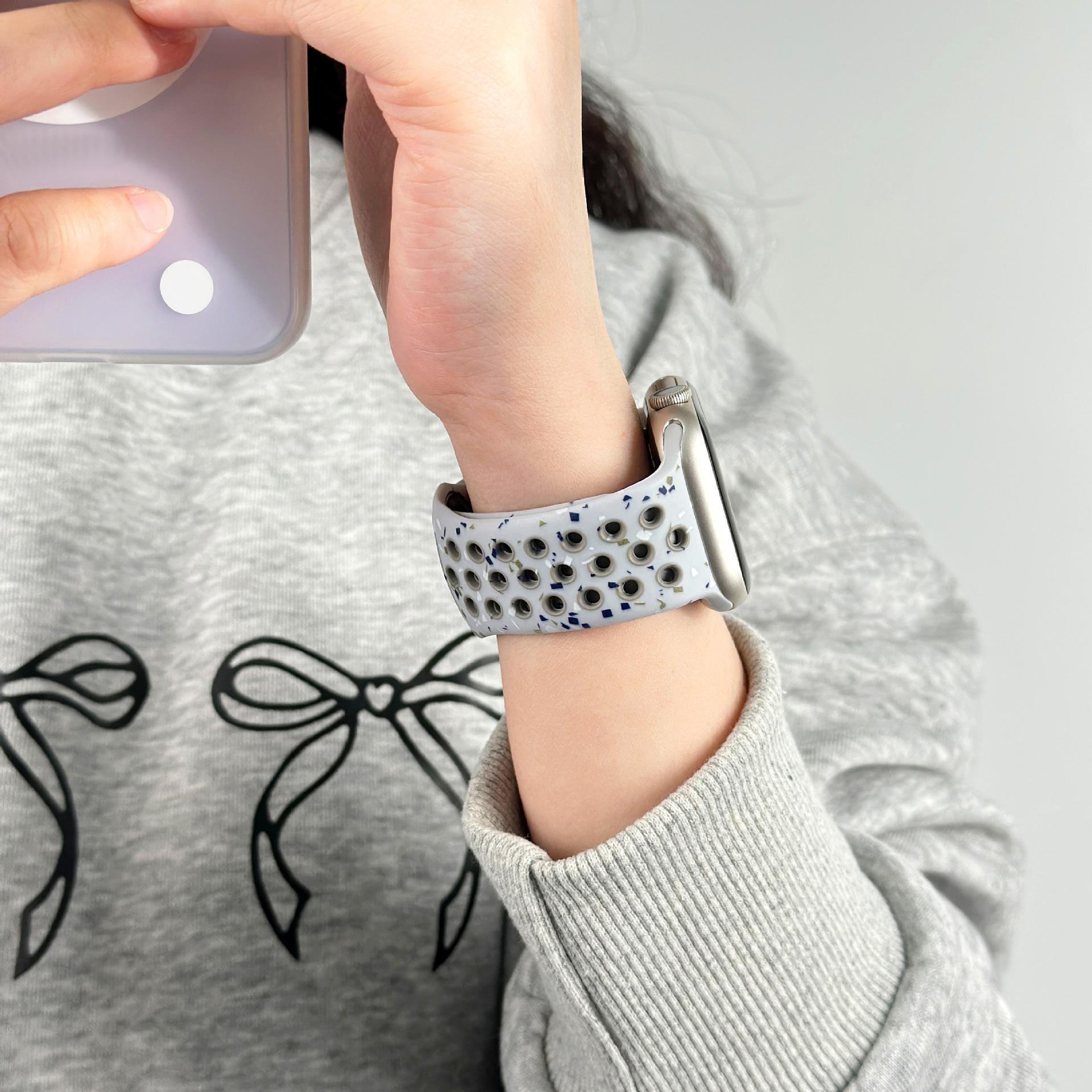 Colorful Dual-Color Silicone Watch Band, Dot Pattern Soft Waterproof Sport Replacement Strap for Smart Watch, Skin-Friendly Breathable Silicone Wristband for Men Women