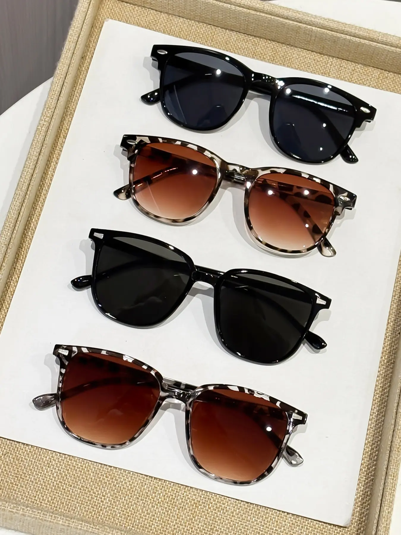 4 Pairs Women's Sunglasses Set, Plastic Sunglasses, Elegant Style, Perfect for Driving, Afternoon Tea Parties, Vacations, Fashionable Eyewear Collection