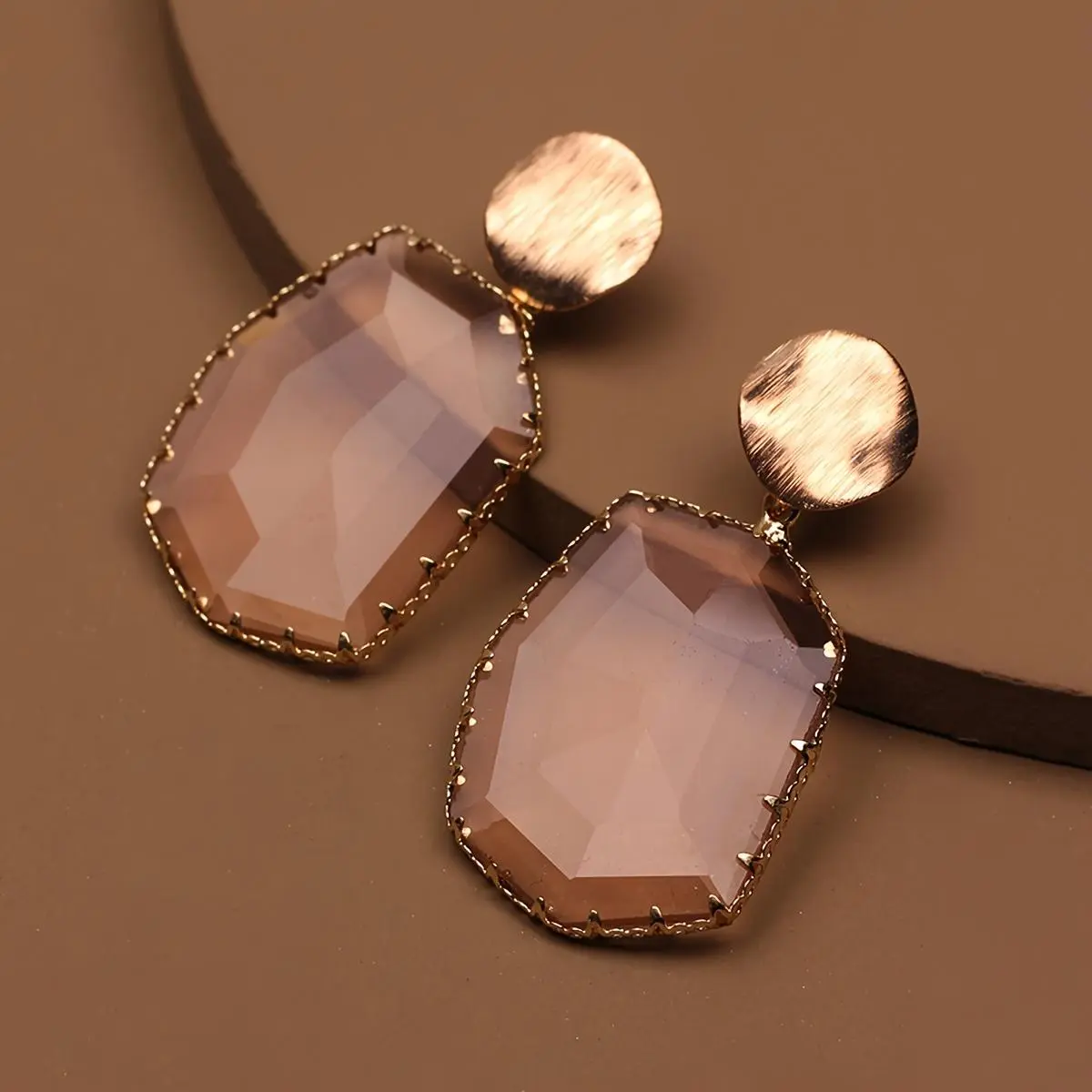 1 Pair Classic Golden-Tone Artificial Crystal Irregular Polygon Stud Earrings