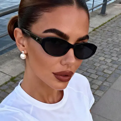 1 Pair Unisex Sunglasses,Black Oval Retro Minimalist Glasses For Beach, Camping And Casual Outfits, Suitable For Dates,Weddings, Outings, Outdoor Activities And Travels, Street Style Sunglasses, Street Style Shades