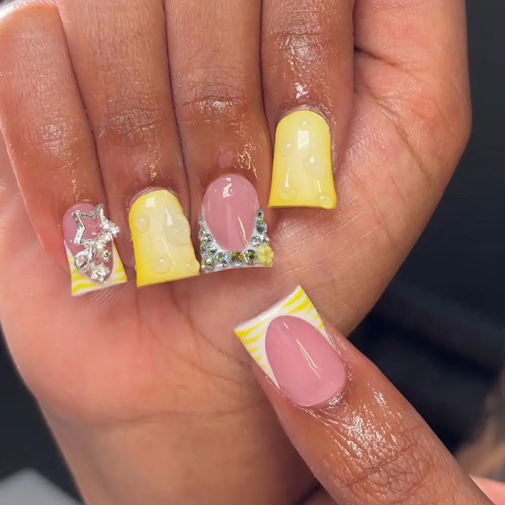 24pcs Y2K Style Long Duck Mouth French Press-On Nails, Acrylic False Nails with Fashionable Rhinestone Decorated Sparkling Rhinestones and 3D Star Design, Nail Art Set, Includes Jelly Glue and Nail File