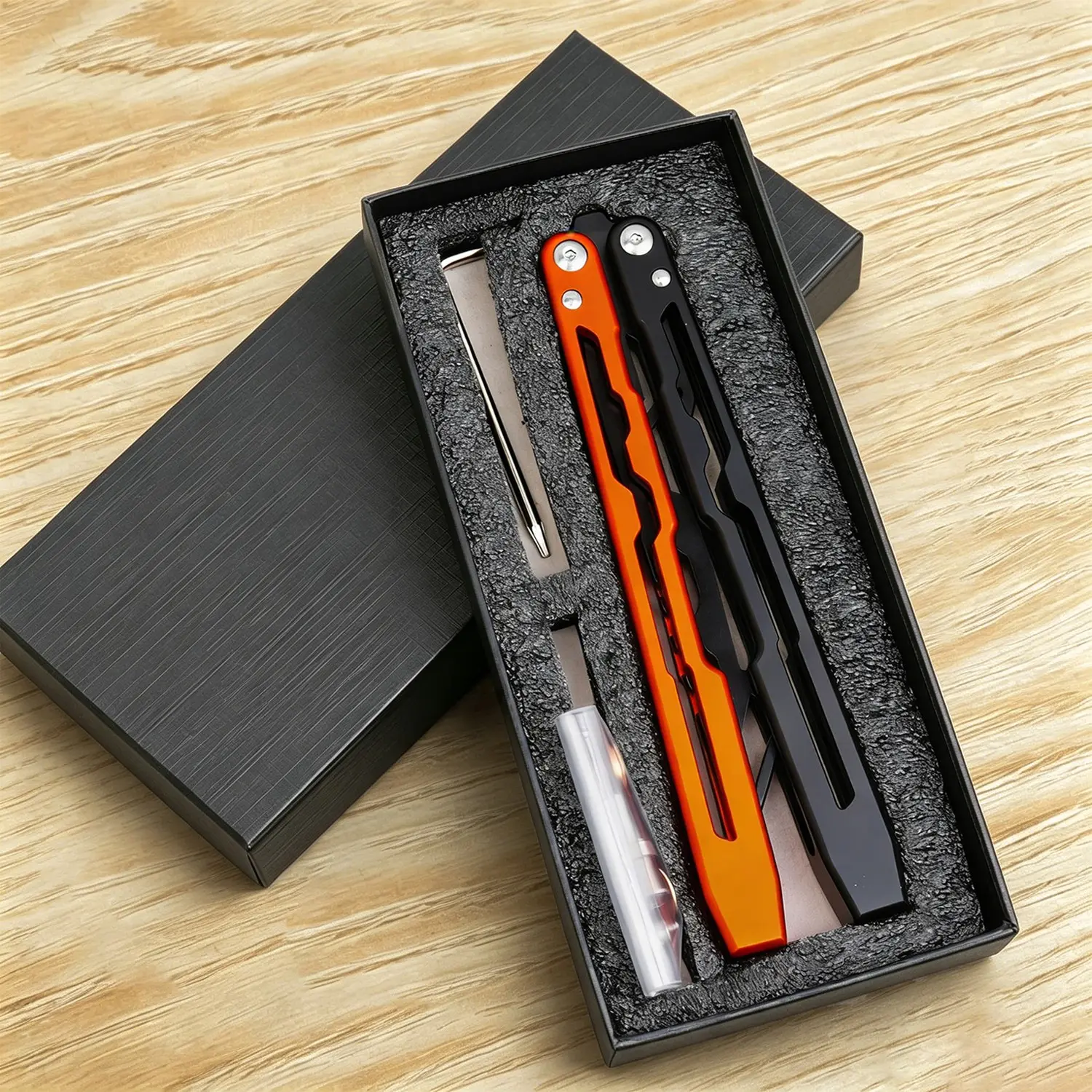 Dual Color Balisong, Perfect Holiday Gift, Dull Head Beginner Trainer, Enhances Finger Flexibility, Ideal for Newbies