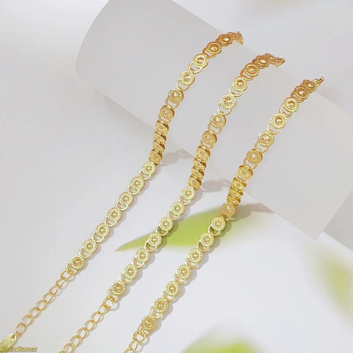 New Chinese-Style Women's Bracelet with Coin Motif — Featuring a retro-minimalist design and adjustable chain length, this piece is a versatile, "light luxury" accessory. It is perfect for everyday wear and makes an excellent choice for parties or holiday