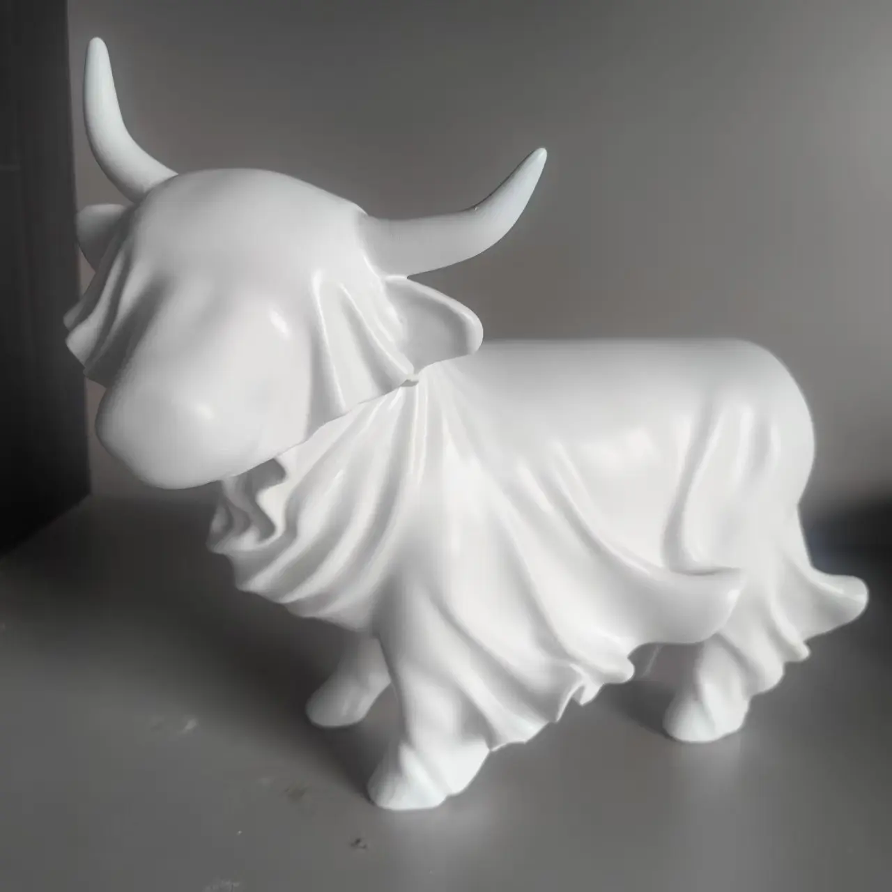 Halloween Ghost Highland Cow Resin Craft, Animal Ghost Ornament, Home Desktop Decor, Unique Gift, Figurine, Statue, Bobblehead