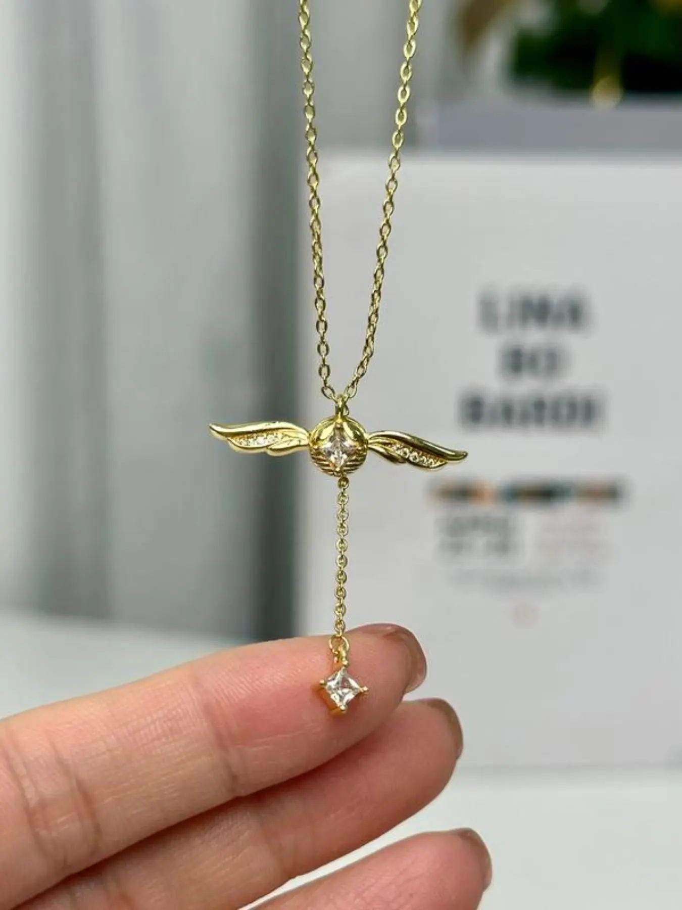 Thief Wing Ball Necklace with Adjustable Wings, Alloy Pendant Jewelry Gift for Women, Perfect Valentine's Day Present