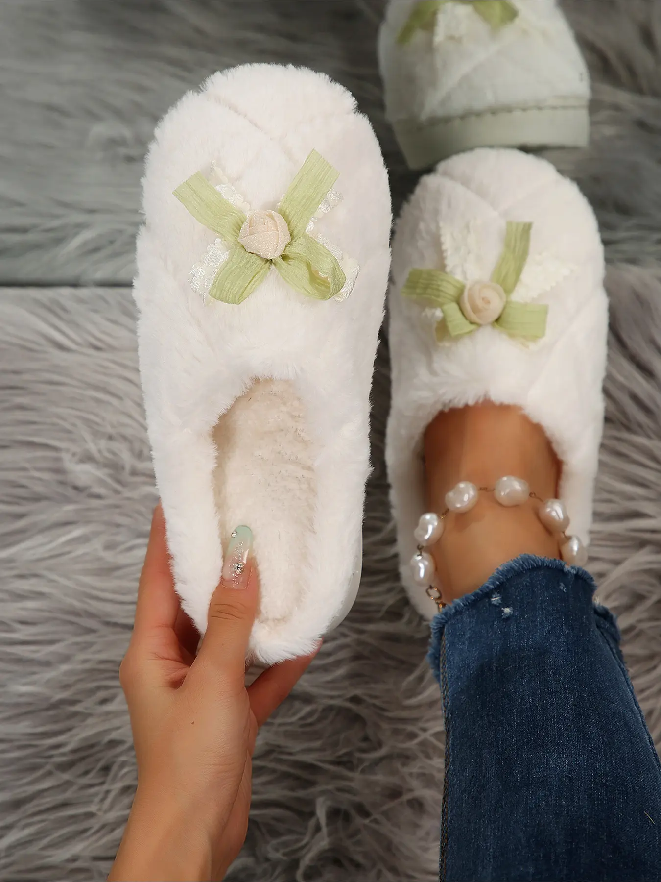 Women's Plus Size New Lace Bow Flower Plush Slippers, Soft Fuzzy Toe Cover, Winter Home Warm Comfort Non-Slip House Shoes