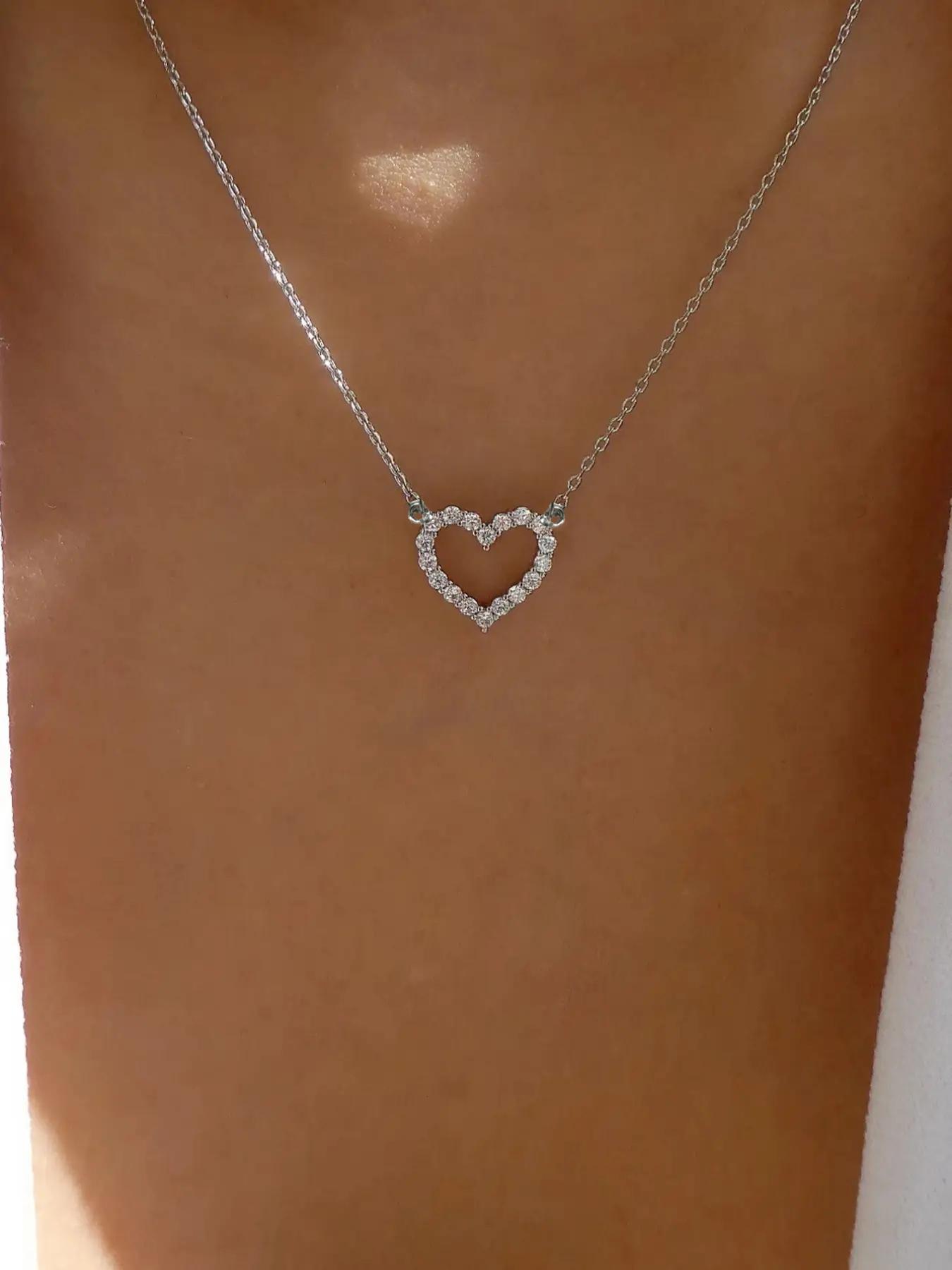 Elegant Rhinestone Heart Shaped Design Pendant Necklace for Women, Stainless Steel Jewelry for Gift, Fashionable Accessories for Daily Decoration As Gift, Mother's Day Gifts