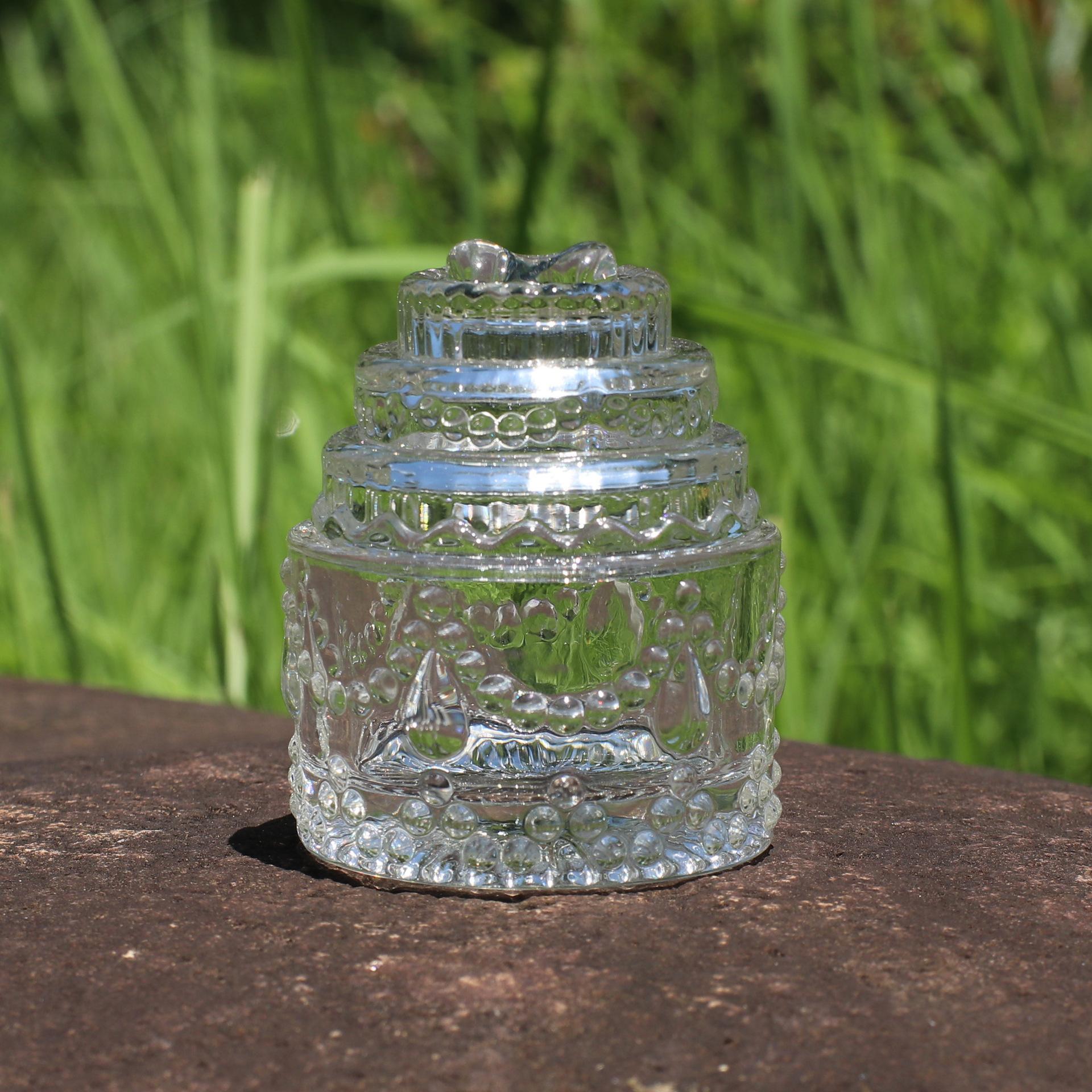 Mini Cake Shaped Clear Glass Storage Jar, 1 Count Candy Storage Jar, Home Organizer for Living Room Bedroom Bathroom Kitchen, Glass Kitchen Canisters