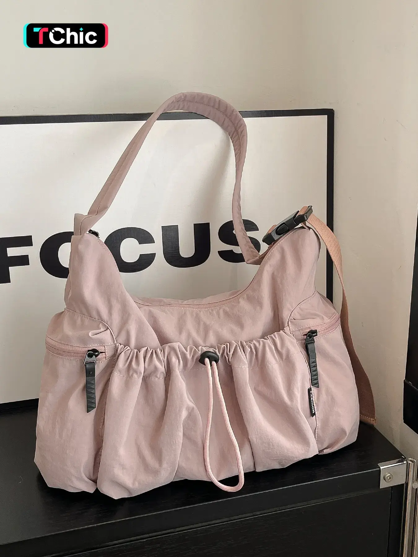 Drawstring pleated multi-pocket shoulder bag, detachable adjustable strap functional commuter bag, drawstring design handbag, shoulder and crossbody bag with double side zipper patch pockets to storage organization; detachable adjustable long webbing stra