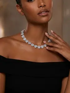 Fashion European Style Glass Heart-Shaped Peach Heart Rhinestone Cuban Necklace, Trendy Unique Jewelry, Sparkling Heart Pendant Chain, Zircon Gemstone Necklace, Cubic Zirconia Necklace, Heart Design Necklace