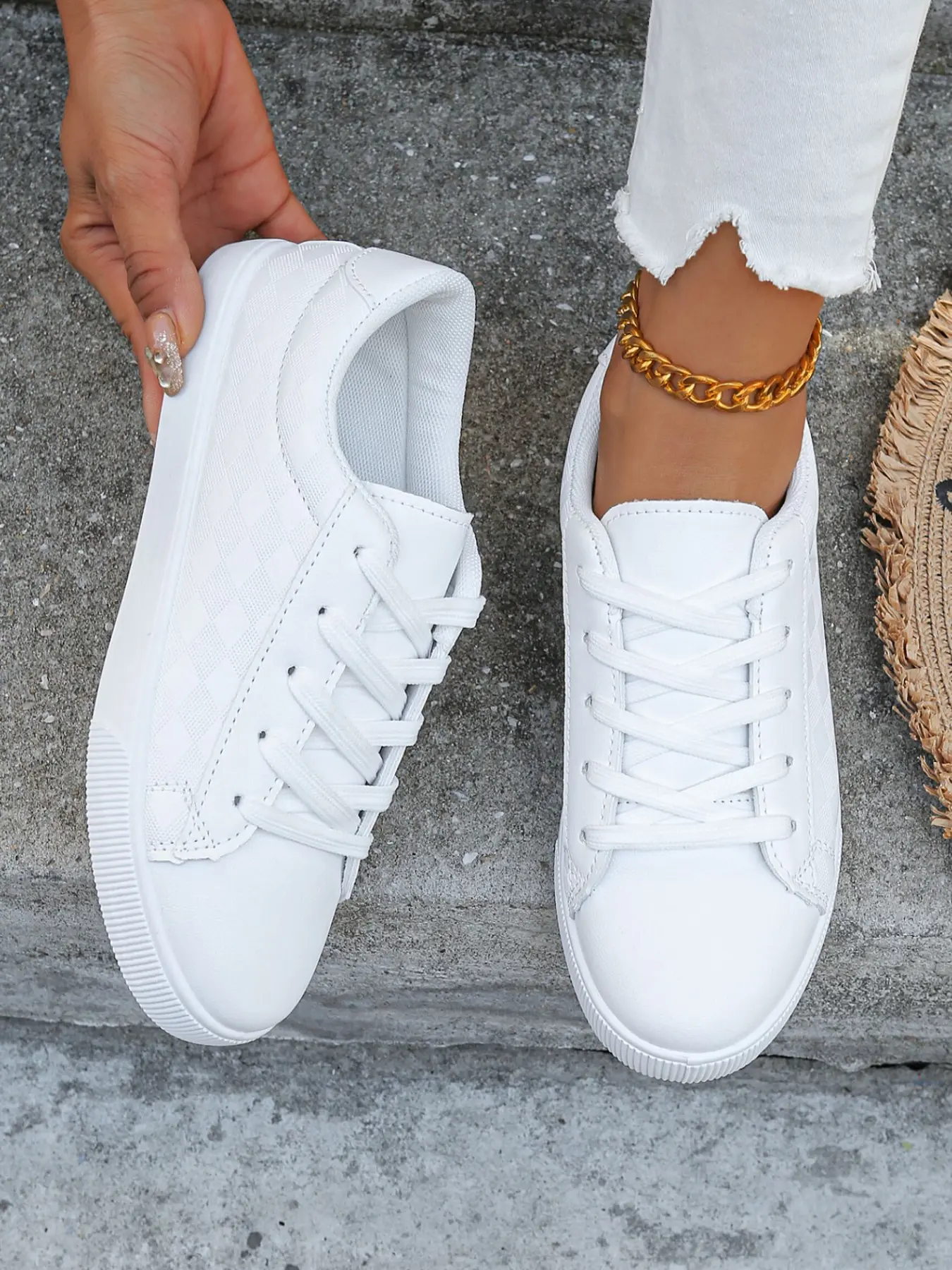 Women's Rhombus Texture Thick Sole Sneakers, Lace-Up Casual Low Top Board Shoes, Lightweight Anti-Slip Flat Shoes, Daily Commute Versatile Student Shoes, Trainer