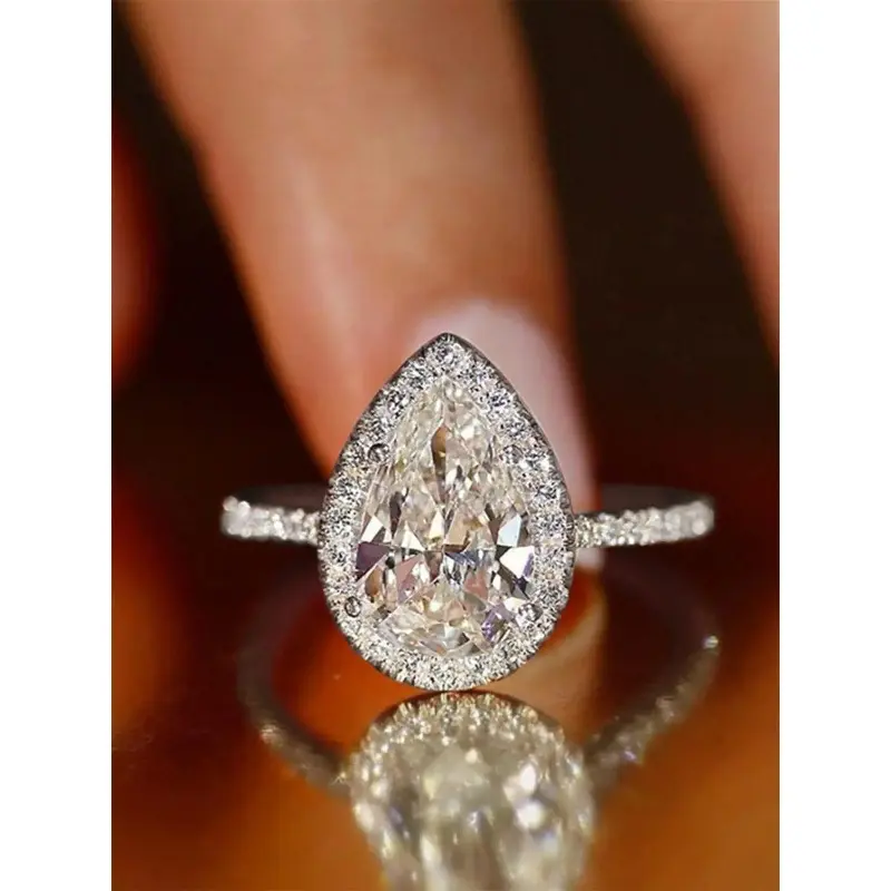 Women 1‑Size Water Drop Rhinestone Ring, Elegant Romantic Fashion Accessory, Sparkling Jewelry for Party Wedding Occasions