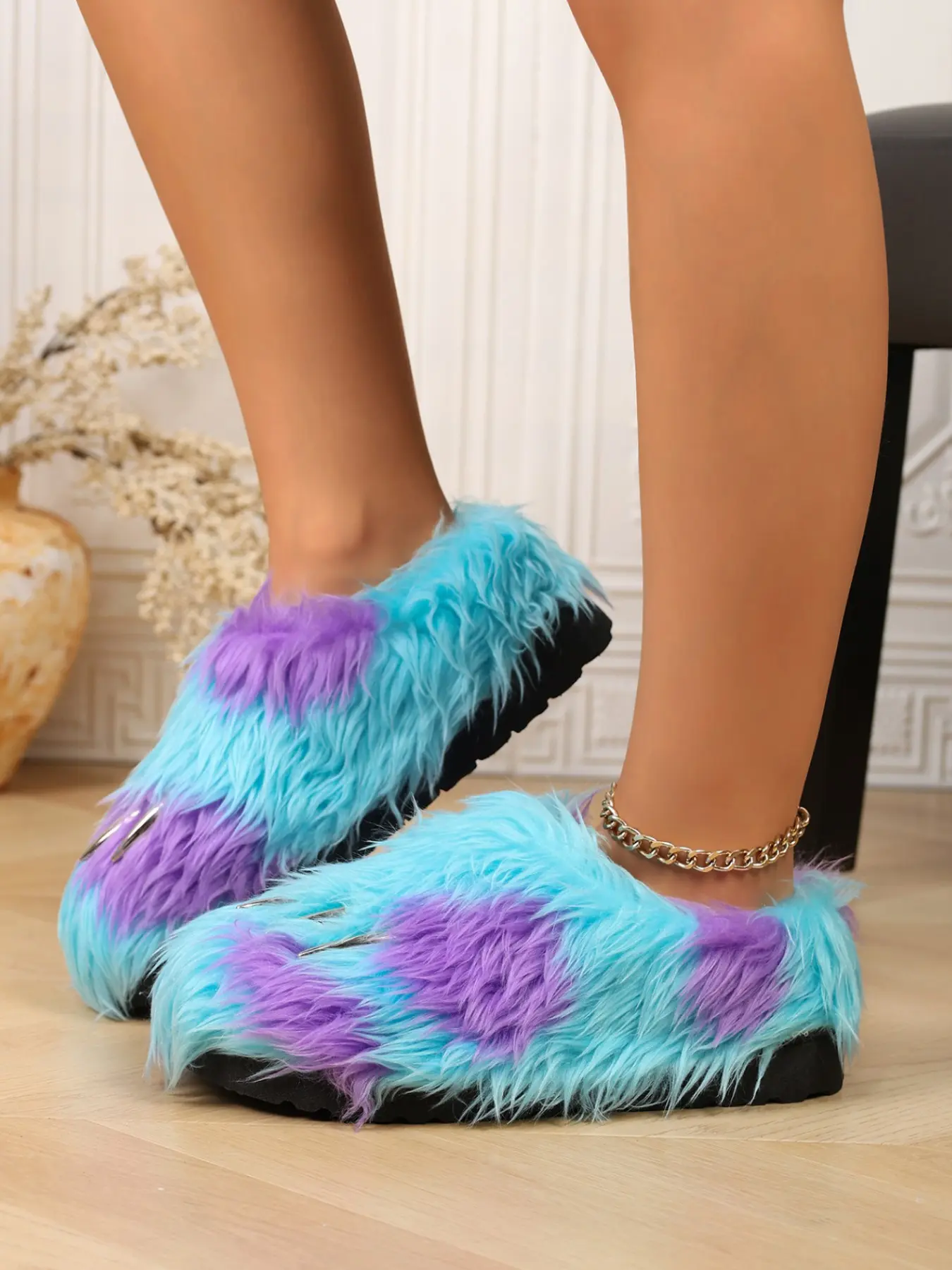 Women's Monster Claw Plush Mule Slippers, Funny Bear Paw Thick Rubber Sole Slip-On Shoes, Creative Role Play Home Outdoor Half Sandals
