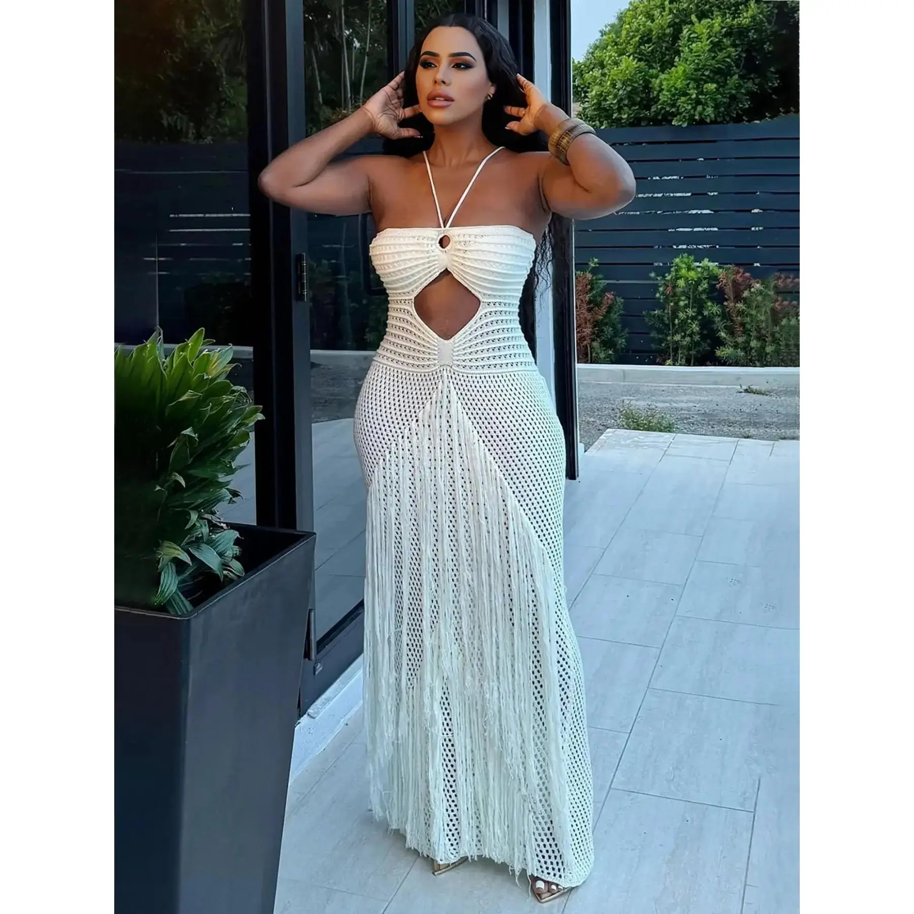 Women’s Crochet Knit Breathable Maxi Dress - Back-Cutout Halter Backless Style with Fringe, See-Through Design, Boho Back-Cutout Casual Dresses for Beach Vacation Resort Wear, Crochet Cut-Out Casual Dresses
