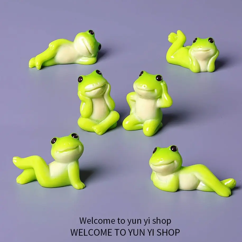Creative Cartoon Funny Frog Figurine, Micro Landscape Accessory Resin Craft, Car Dashboard Desk Ornament, Unique Decorative Item