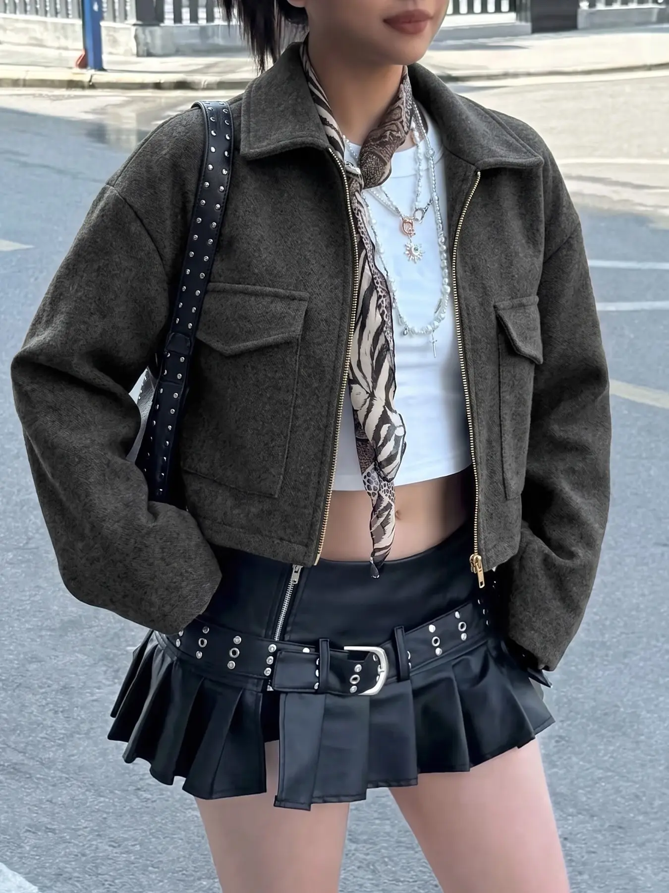 Women Collared Zip Up Cropped Jacket - Long Sleeve Pocket Loose Vintage Short Coat, Y2K Cool Gen Z Business Casual Streetwear Fall Winter Old Money Outerwear #outfitideas #fashiontok #fashionhaul #styleinspo #fallfashion #comfystyle #oldmoneyaesthetic