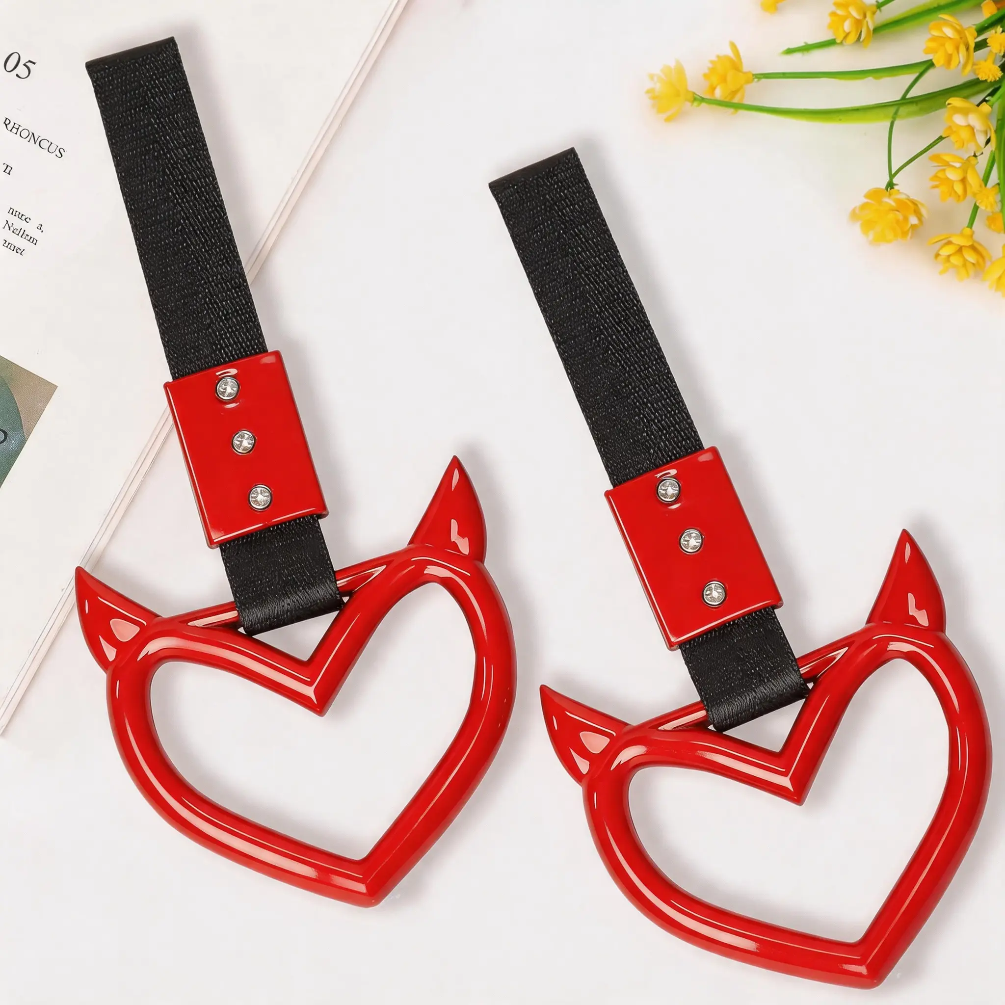 2-Pack Heart-Style Car Handle Ring Decorations, Compact and Convenient Size Car Accessories for Automotive Enthusiasts to Add Personality, Enhance Vehicle Appearance