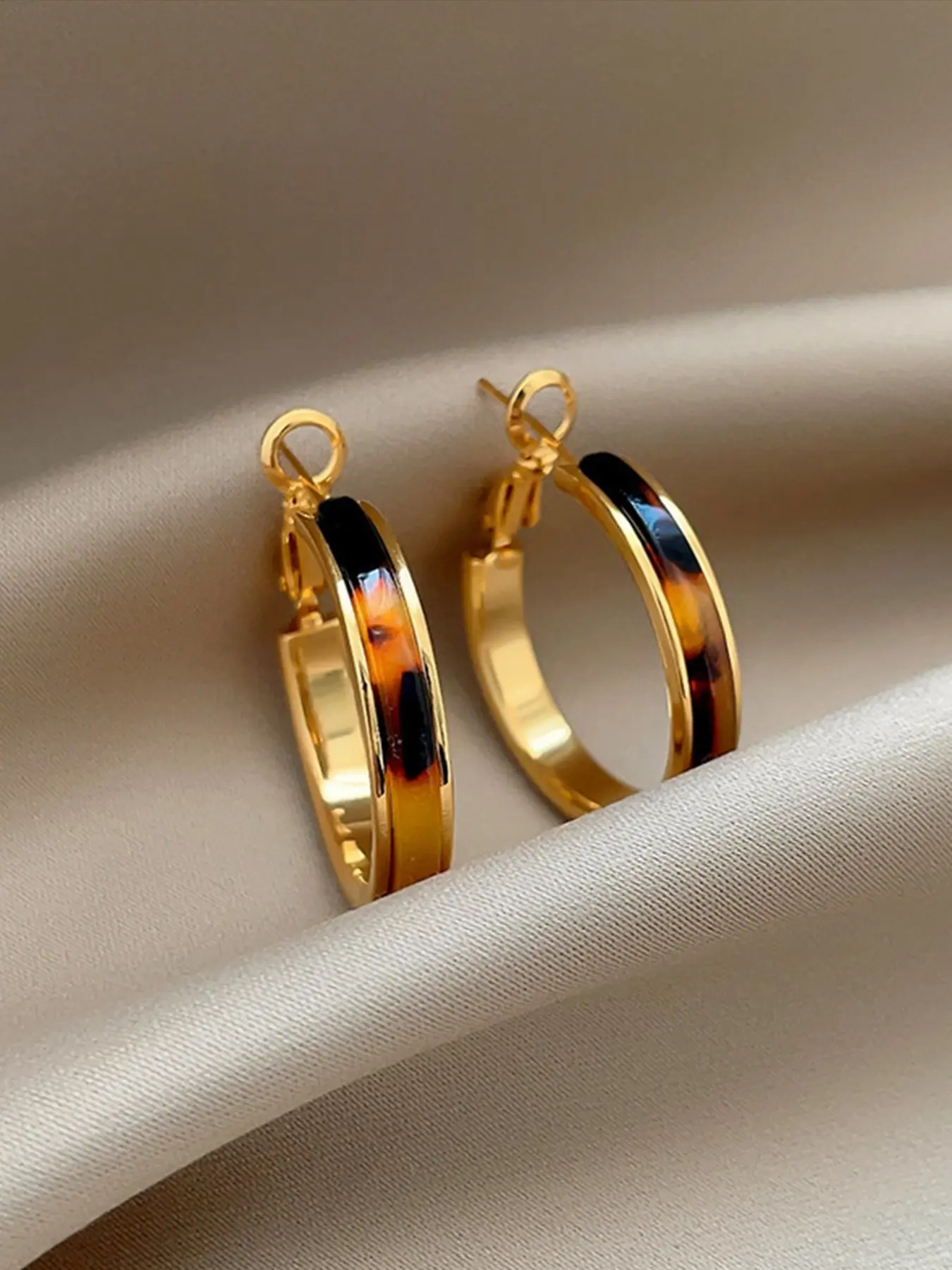 Fashionable Round Geometric Leopard Print Resin Earrings, Unique Design Vintage Hoops for Women, Daily Commute Casual Party Wear, Animal Print Earrings