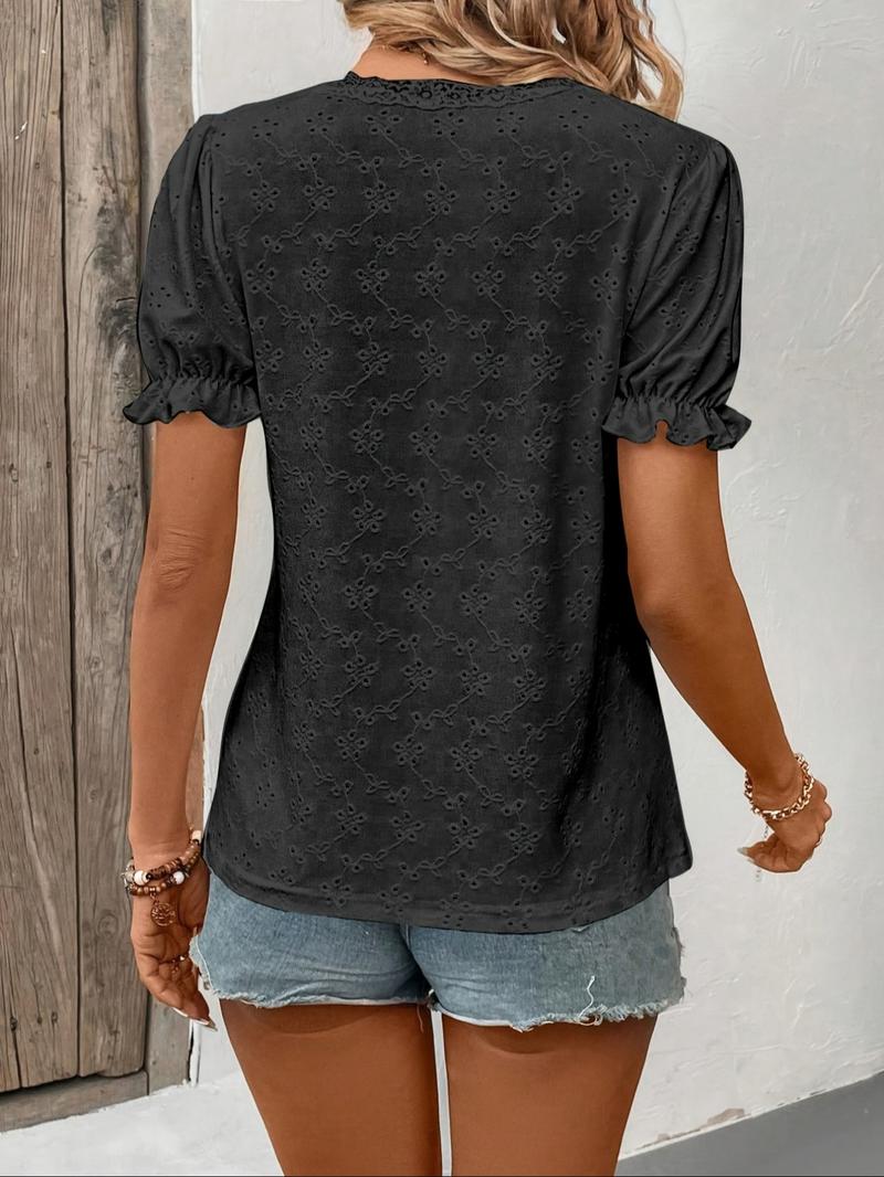 Women's Plain Eyelet Embroidery Scallop Trim Puff Sleeve Tee, Casual Frill Trim V Neck Short Sleeve T-shirt for Summer, Ladies Clothes for Daily Wear