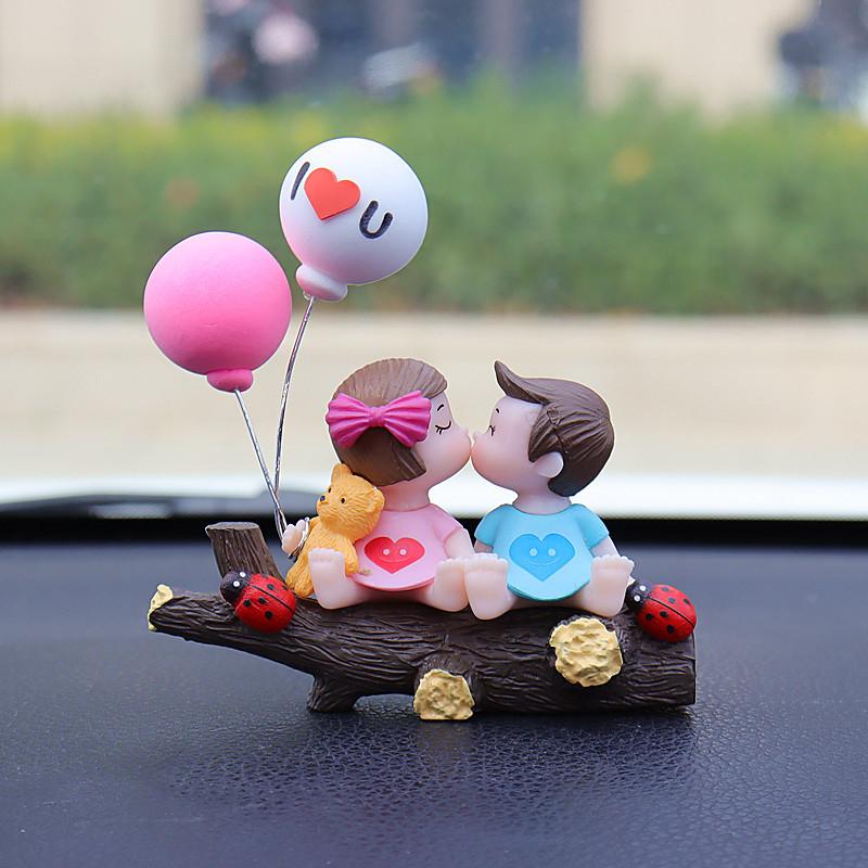 Cute Tree Branch Couple Car Ornament, Center Console Decor with Confession Balloons