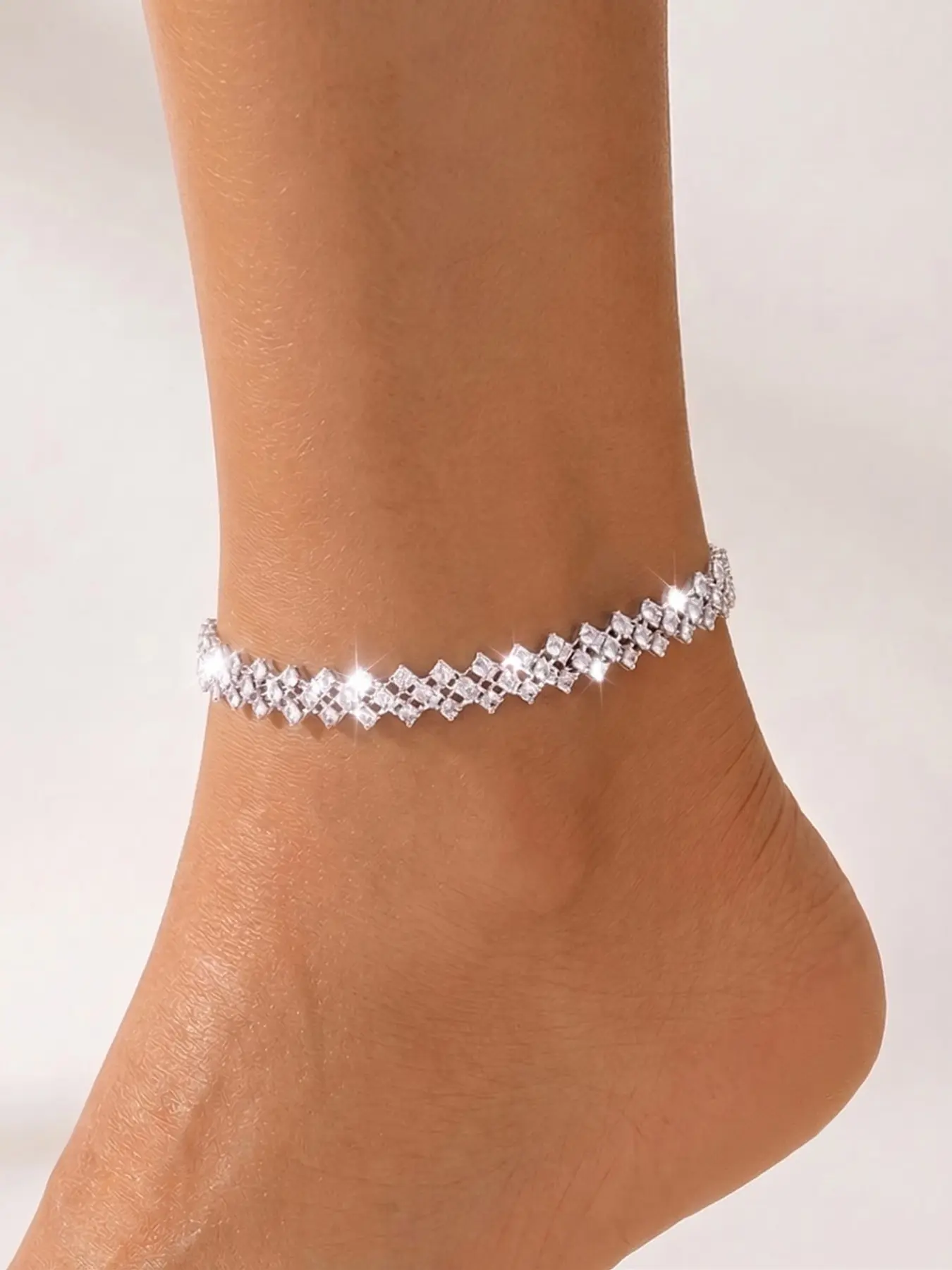 Silver Tone Rhinestone Anklet for Women, Sparkly Crystal Look Ankle Bracelet, Elegant Bridal Wedding Prom Evening Party Foot Jewelry, Anklets Jewelry