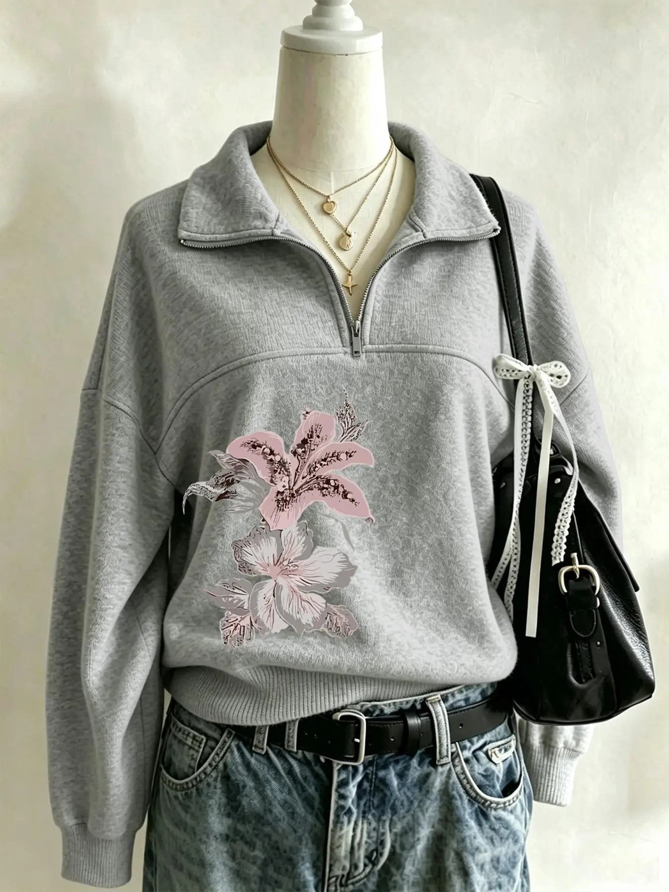 Women's light gray sweatshirt for autumn and winter, Y2K style, floral print, zip-up collar, drop shoulder pullover sweatshirt, suitable for everyday street style.