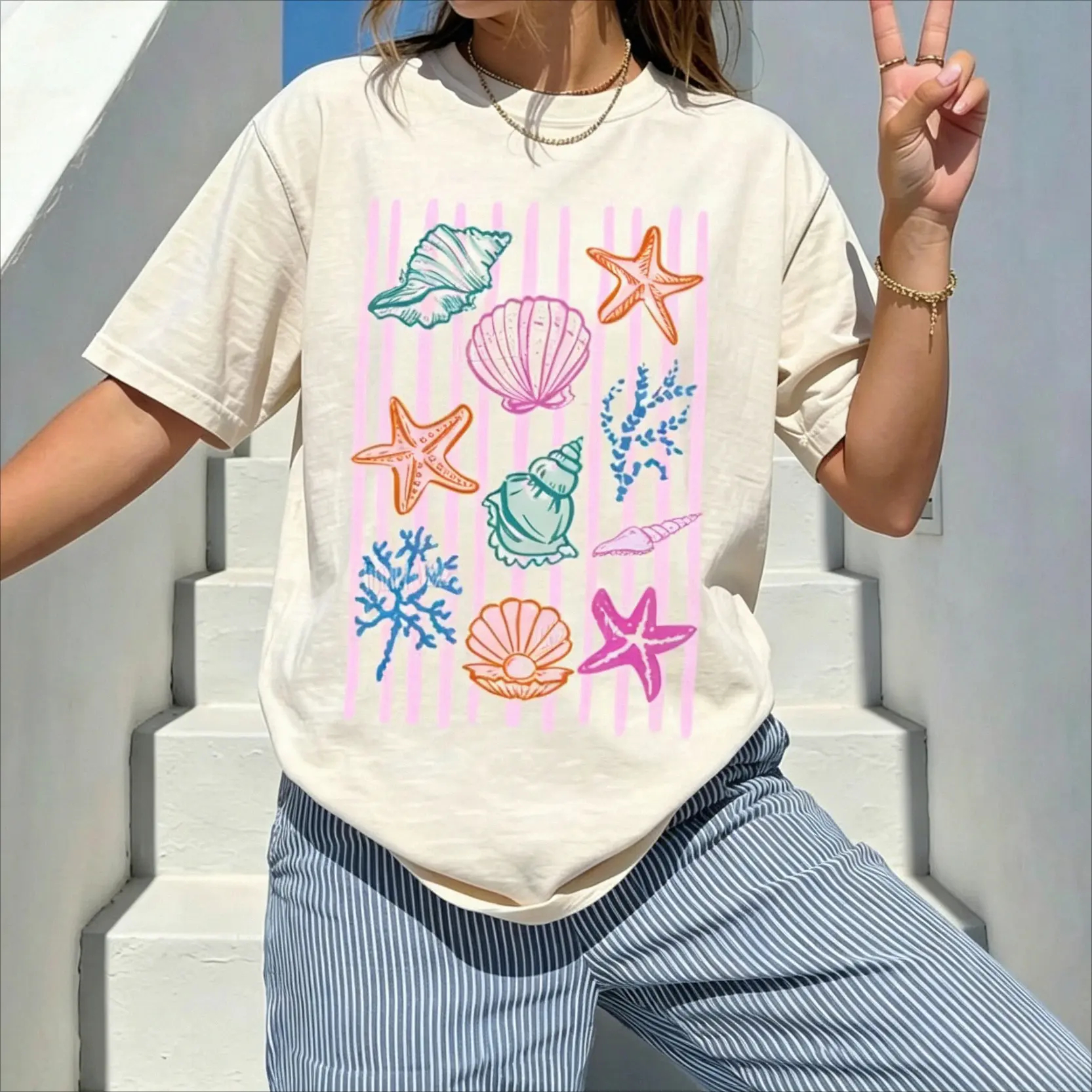 Seashell Shirt, Beach Shirt, Summer Graphic Tee, Ocean Lover, Sea Shell Tee, Summer Vacation Tshirt, Womens Beach Shirt
