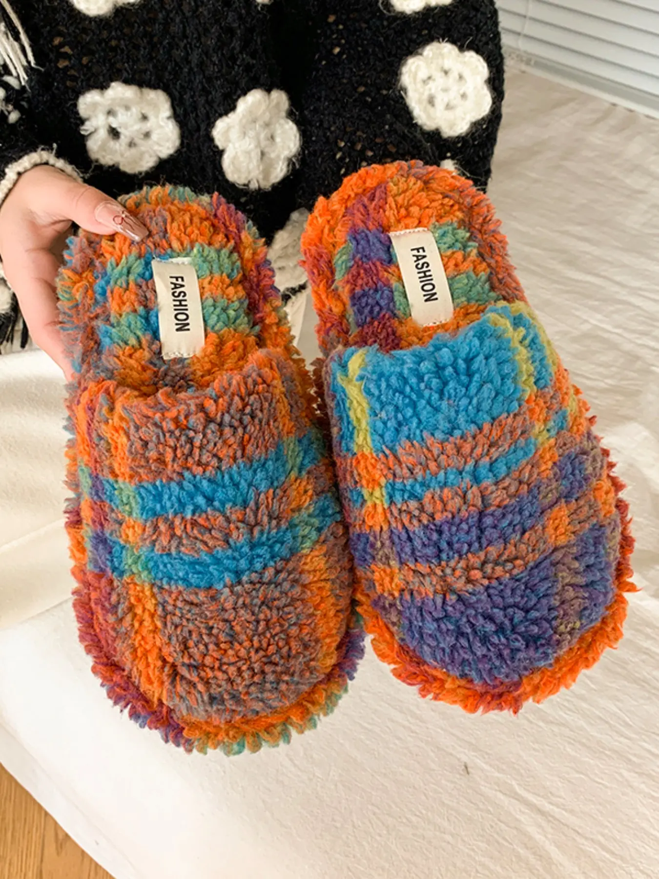Women's Fall Winter New Rainbow Plaid Slippers, Fuzzy Lined Warm Closed-Toe Home Shoes, Comfortable Indoor Footwear for Ladies