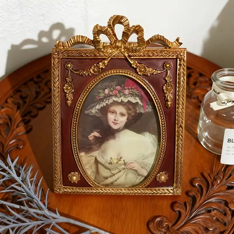European Retro Classical Resin Photo Frame, Soft Wear Pendant, Literary Light Luxury Embossed Hanging Ornament, 1pc Decorative Item, Vintage Picture Frames