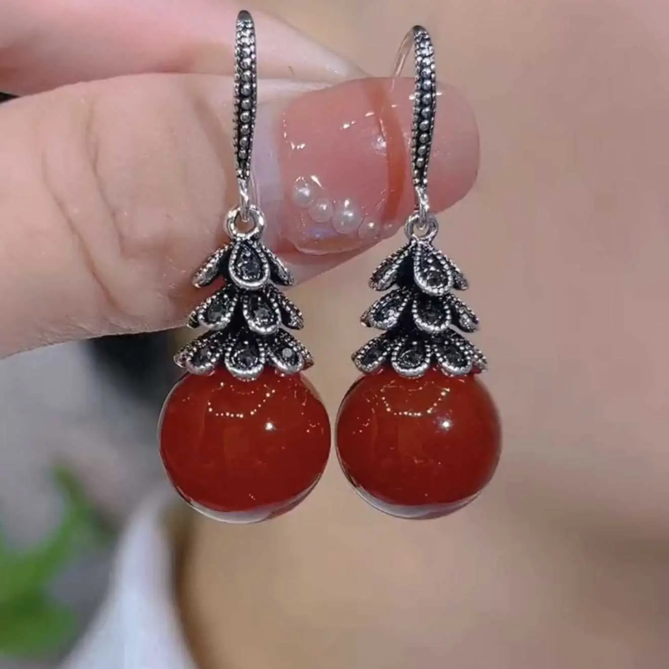 Vintage Palace Style Elegant Ear Hooks 2026 Trendy Ethnic Style Fashionable Minimalist Earrings Premium Look Light Earrings HFA260901B11