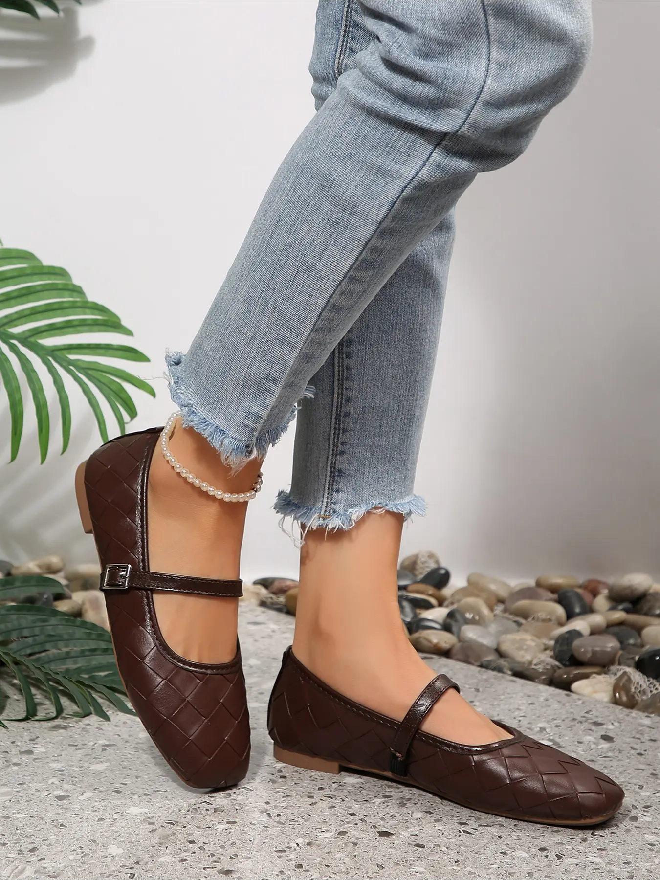 Women's Retro Flat Pumps with Soft Square Toe and Buckle Strap, Great for Light Business Outings