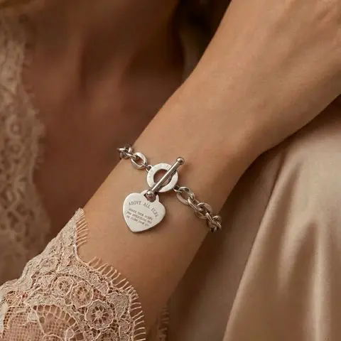 Heart Love Stainless Steel Jewelry Unique Versatile Hand Accessory, Trendy Titanium Steel Chain Bracelet with OT Buckle, Heart Bracelets, Fashionable Unisex Gift