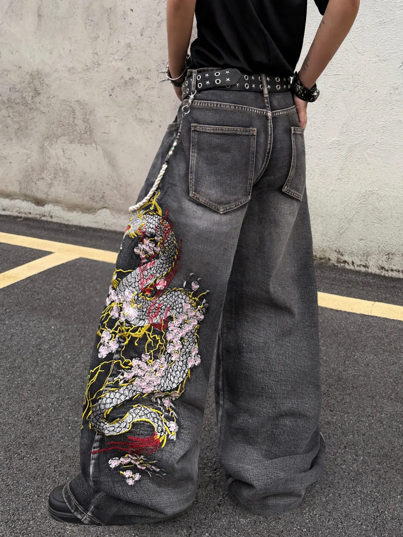 Men's Vintage Washed Straight Leg Jeans, Side Dragon Embroidery, Casual Long Pants, Four Seasons Wear, No Belt Included
