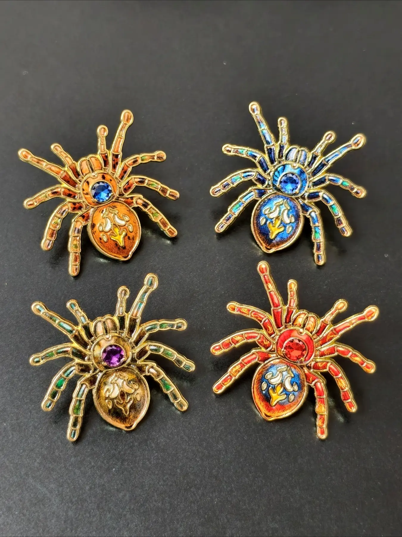 4Pcs Vintage Tarantula Spider Enamel Pin Set, Halloween Gothic Insect Lapel Brooch Badge for Jackets Backpacks, Unique Gift for Insect Enthusiasts and Dark Style Collectors