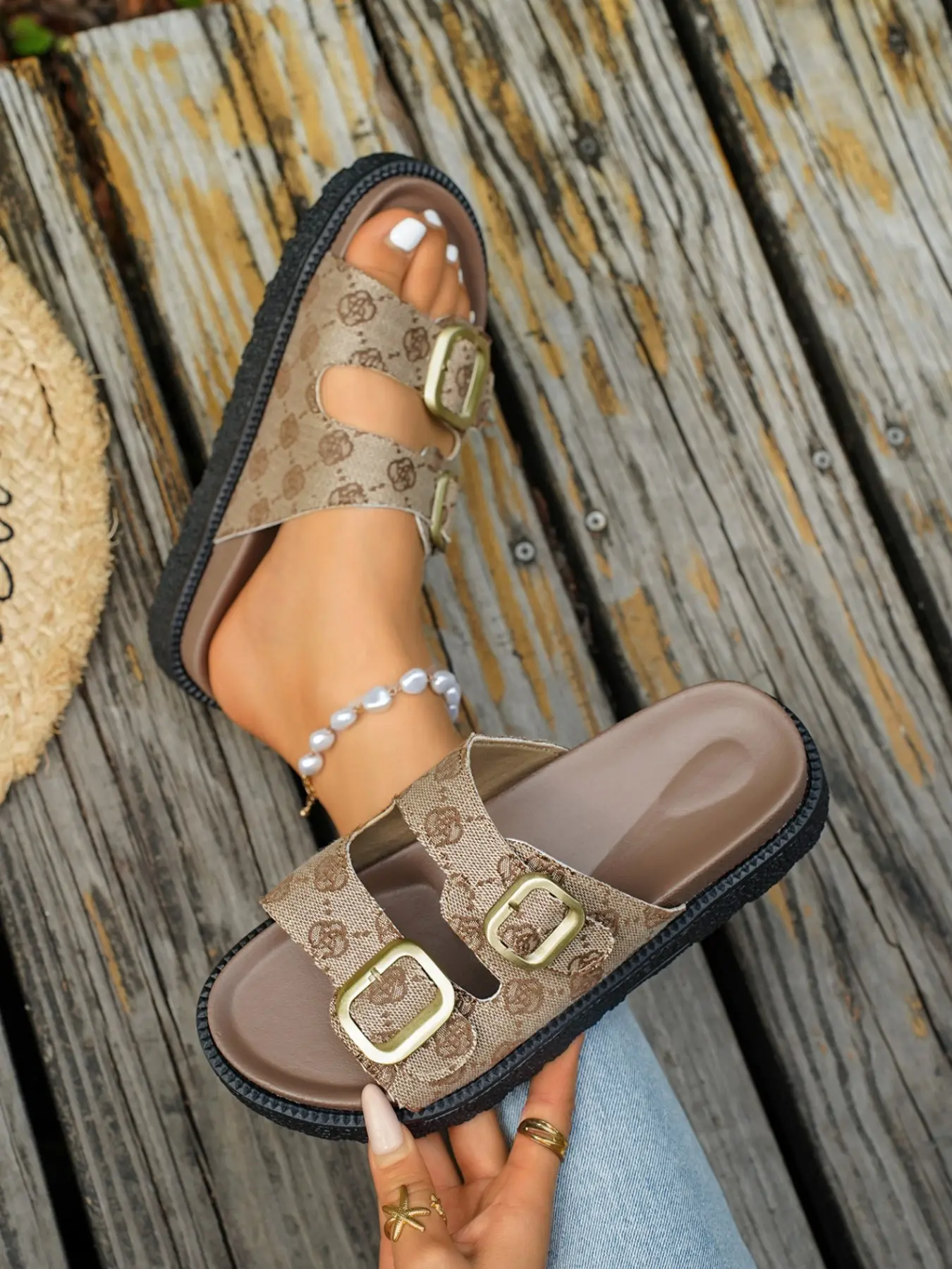 Vintage Leopard Print Thick Sole Slippers, Summer 2026 New Arrival, Casual PU Leather Sandals, Comfortable Beach Shoes for Daily Wear