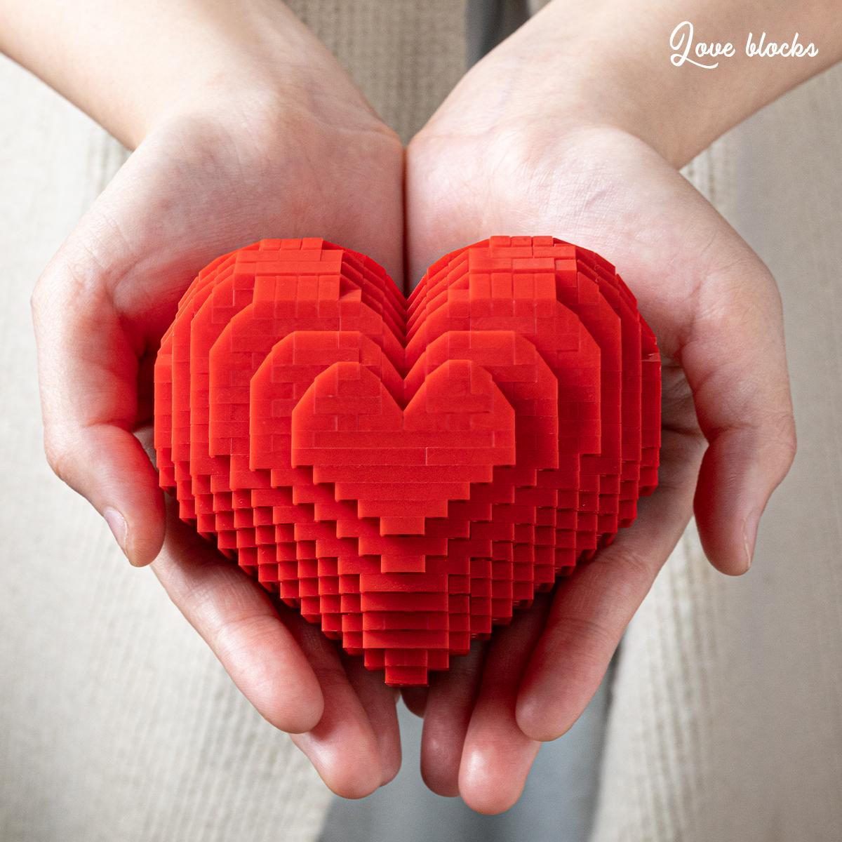 Creative Heart Shaped Building Blocks, 778pcs/box DIY Assembly Building Blocks, Desktop Ornament, Gift for Couple, Birthday Gift