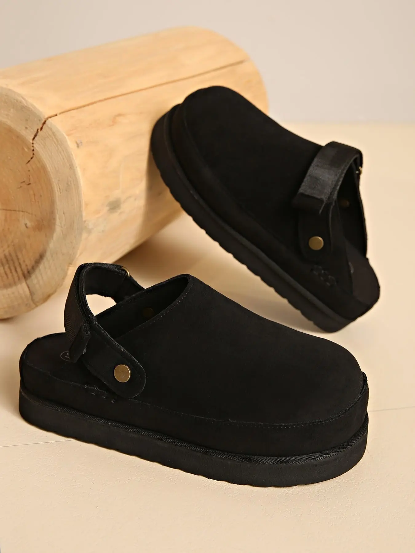 Women Suede Platform Vintage Clogs, 2-Way Wear Back Strap Mules, Retro Closed Toe Slip-On Slippers, Casual Thick Sole Walking Shoes