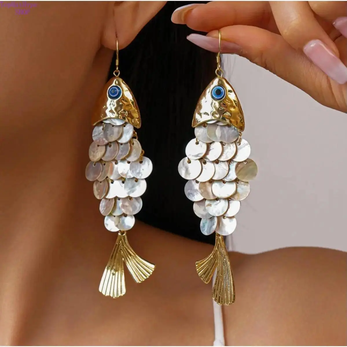Baroque Fish & Shell Earrings for Women, Funky Fringed Statement Dangle Ear Hooks for Cute Ceremony or Anniversary Looks, Glamorous, Romantic, Unisex, Daily