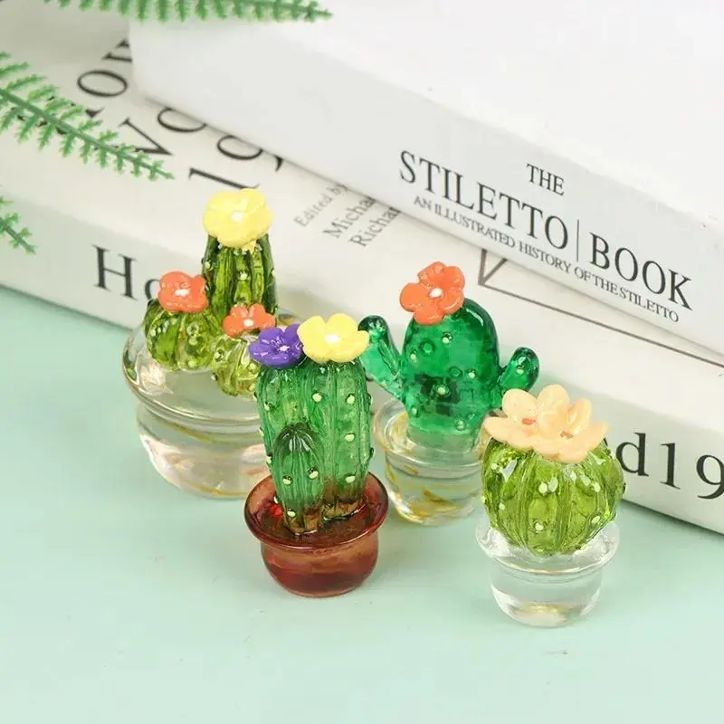 Cute Mini Cactus Desktop Ornaments, Artificial Faux Plant Bonsai Craft, Aesthetic Room Decor Accessories for Office Desk Bedroom, Creative Gifts for Women