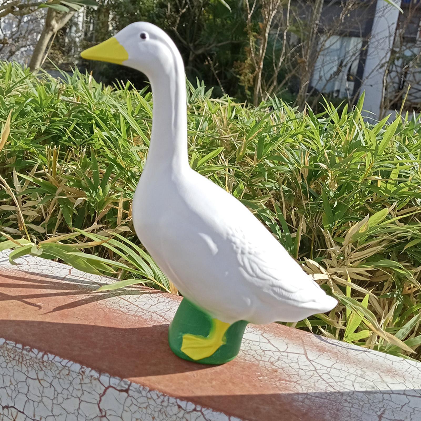 Resin Goose Figurine Lifelike Exquisite Craft Goose Statue Sculpture Ornament for Home Garden Porches Decoration