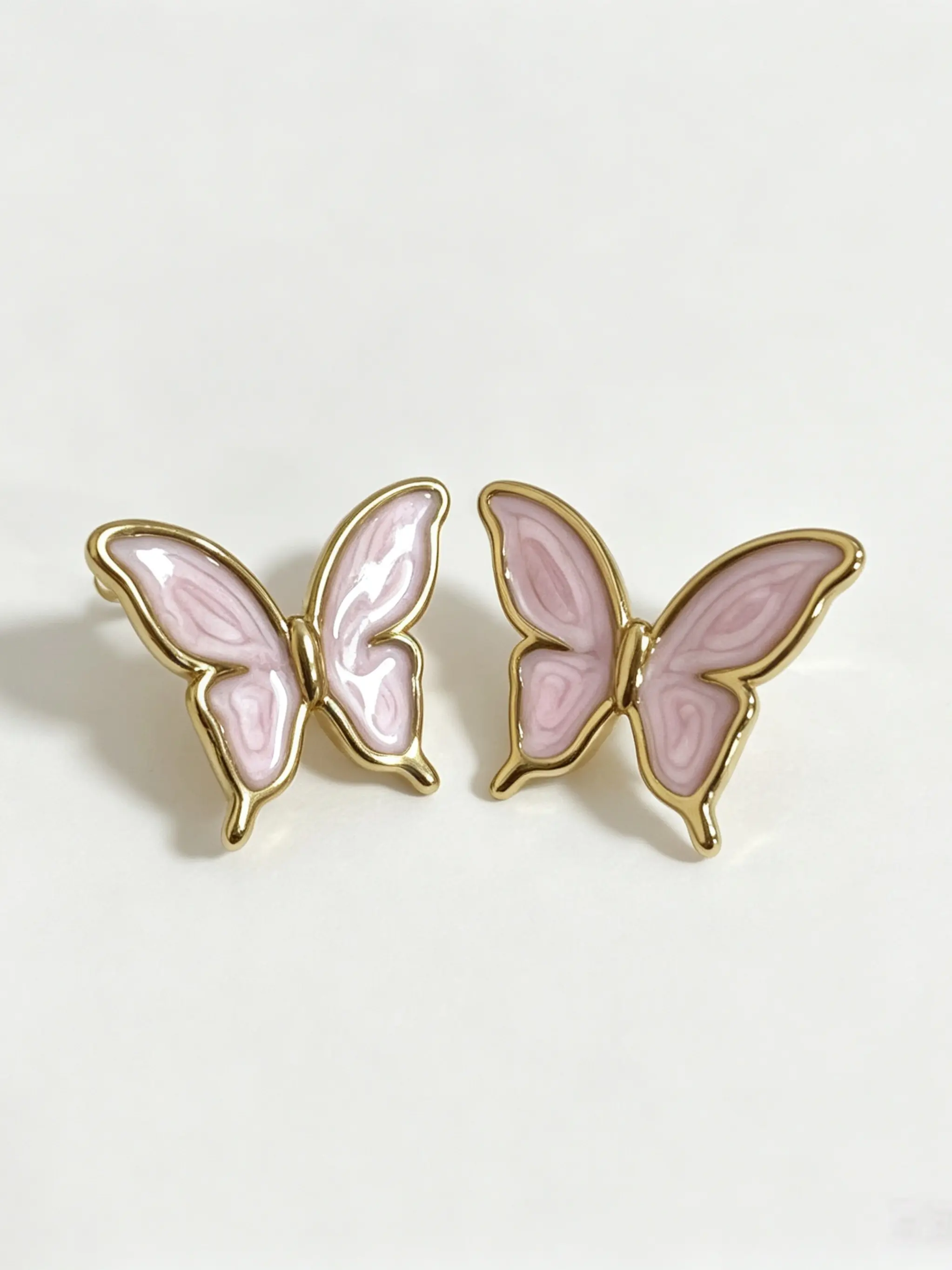 Women's Butterfly Earrings, Cute Simple Colorful Butterfly Ear Jewelry, Lightweight Fashion Studs, Perfect Gift for Girlfriend or Teenage Girl