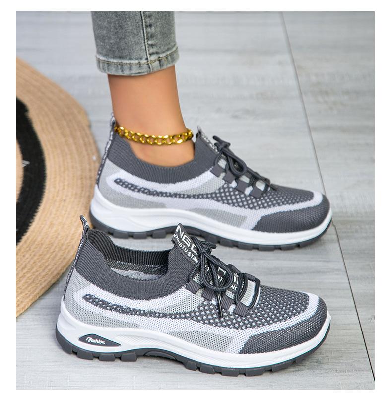 New women's sneakers, fly-knit mesh shoes, low-cut lightweight casual shoes, comfortable and versatile single shoes