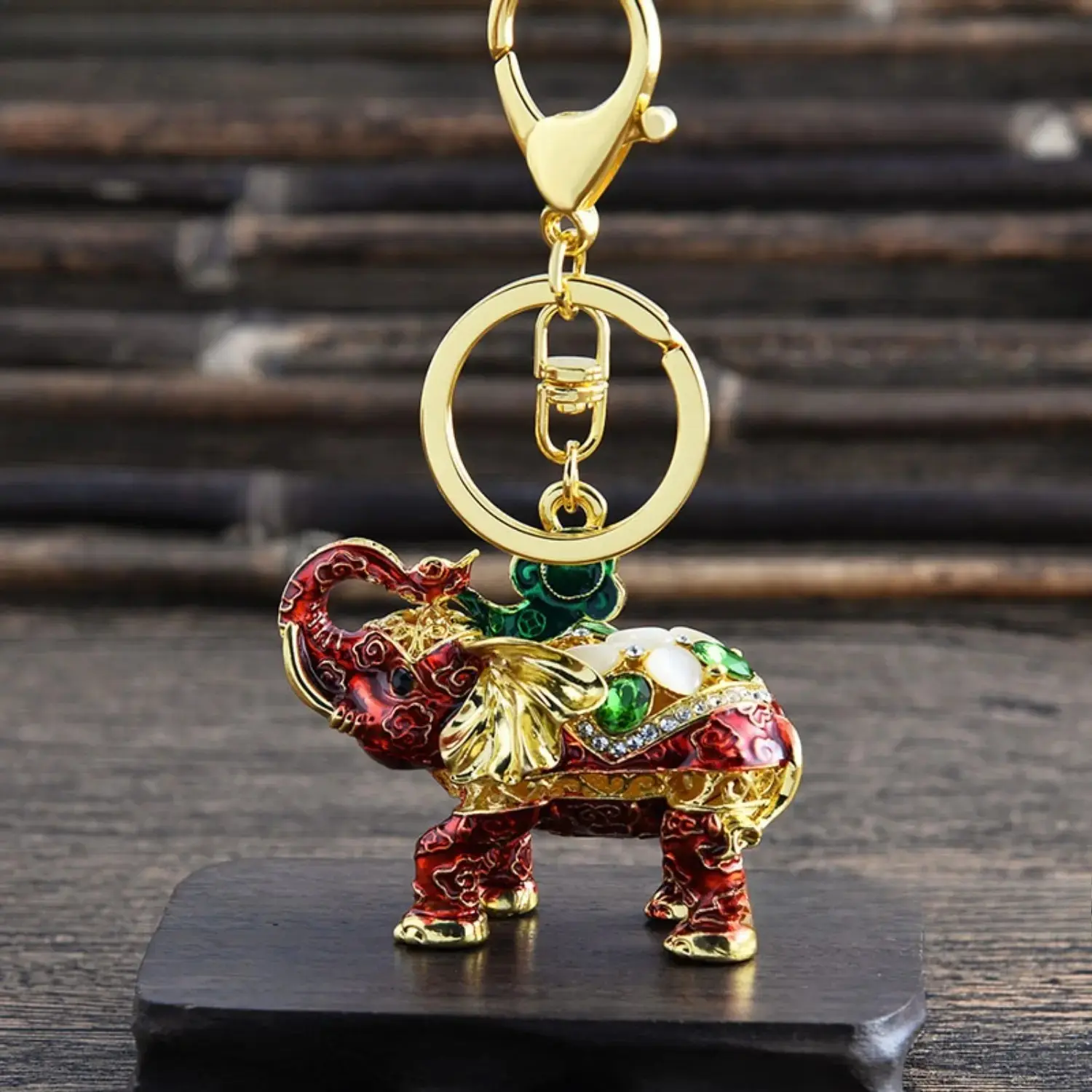 3D Elephant Shape Metal Keychain - Resin Body Animal Bag Charm, Creative Look Car Pendant, Unisex Gift-Ready Daily Fashion Accessory