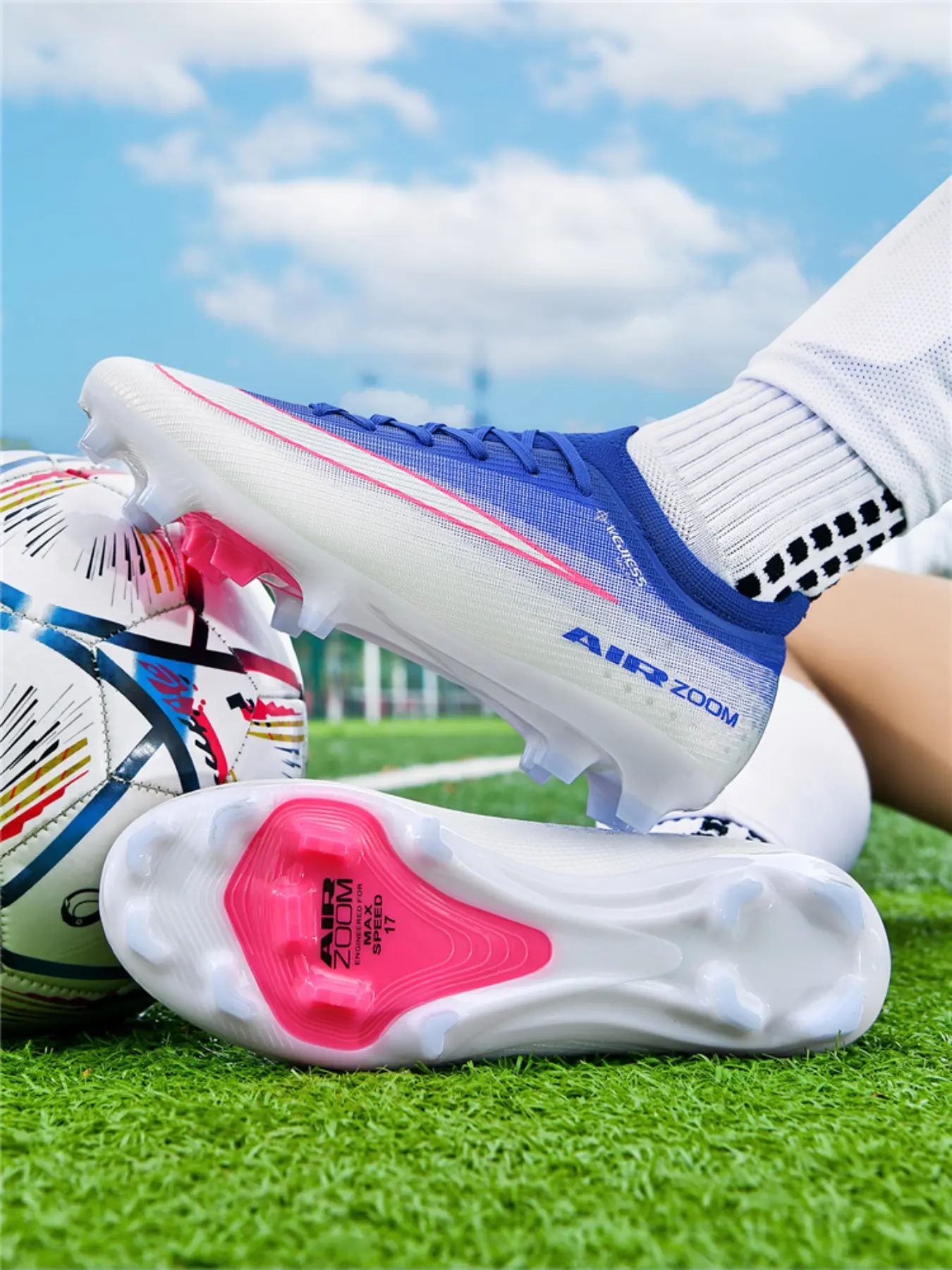 Men's High-End Seamless Football Shoes, Anti-Slip Durable Outdoor Lawn Soccer Shoes, Super Grip and Support, Fashionable Sporty Style