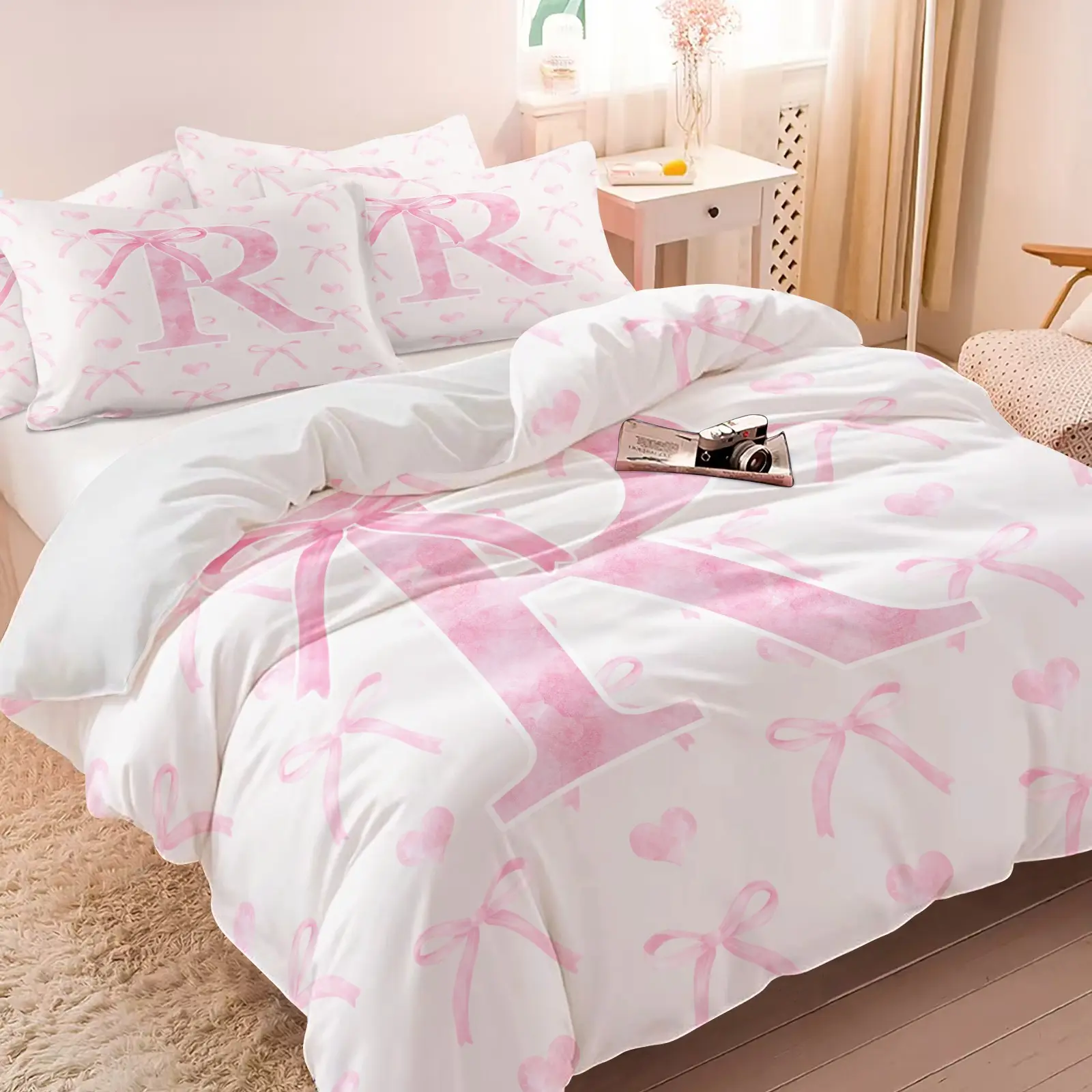 Pink Watercolor Letter R Bow Heart Decorative Duvet Cover Set, 1 Duvet Cover + 1-2 Coreless Pillowcases, Soft All Season Bedding, Comfy Bed Sets, Top Gift Choice For Personalized Coquette Girls Bedroom