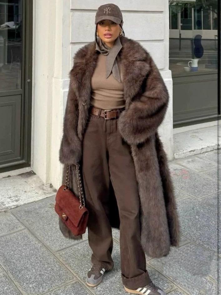 VVZ Two Toned Faux Fur Trench Coat - Elegant Stylish Design with Modern Look & Faux Fur Material for Versatile Wear