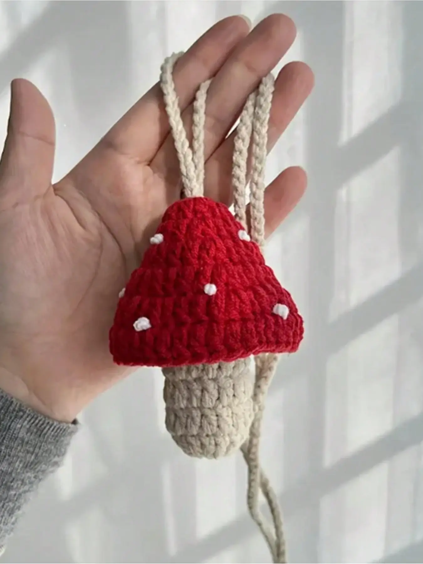 Handmade Crochet Mushroom Bag, Lipstick and Lighter Keychain Pouch, Perfect Gift for Fabric Lovers, Retro Multi-Functional Storage Bag