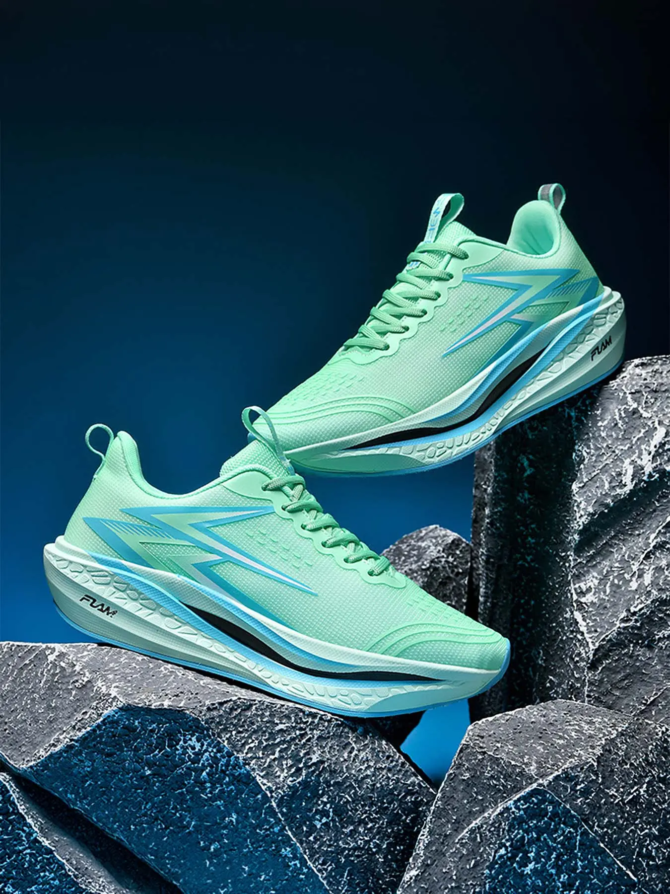 Men's Breathable Mesh Sporty Running Shoes, Shock-Absorbing Responsive Sneakers, Lightweight Non-Slip Gradient Color Running Shoes