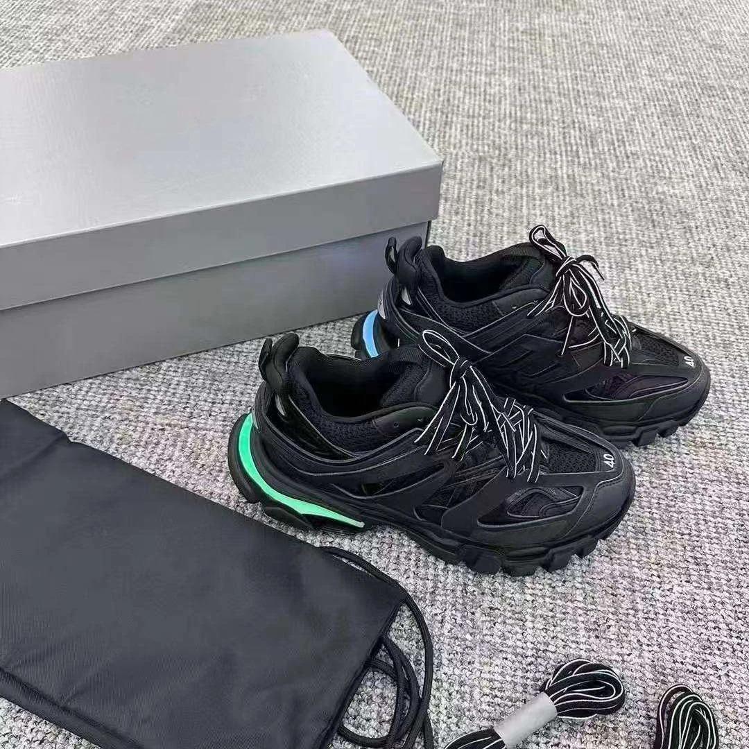 2026 Trend Luxury Designer Original Track 3.0 LED Light Sports Shoes Christmas Atmosphere Spring Winter Retro Style Running and Walking Sports Shoes, Gift