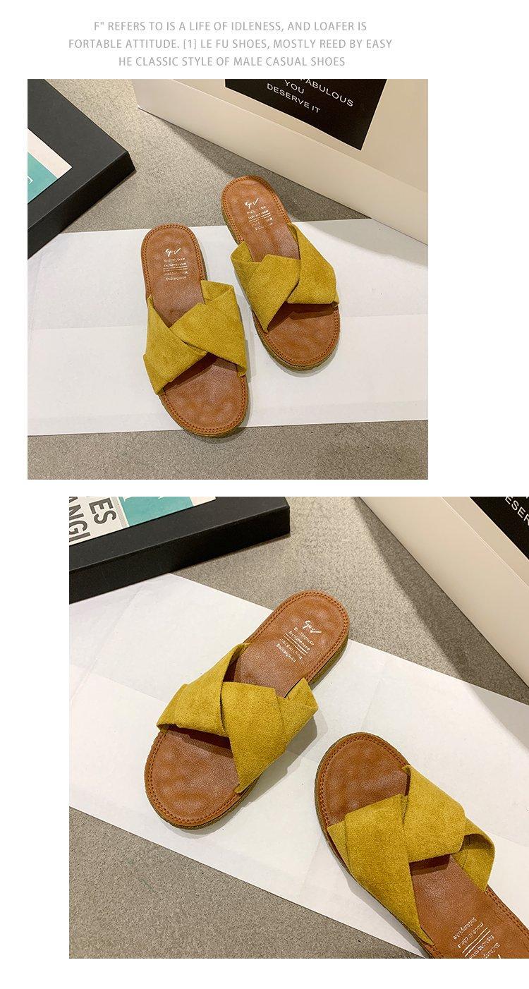 Summer women's sandals for outdoor wear 2026 new model, flat cross-strap suede slippers for women
